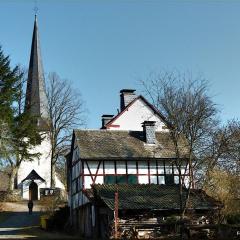 Alte Schule Kirmutscheid