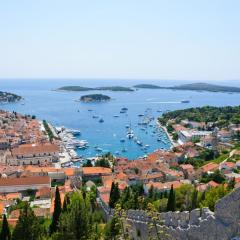 Apartment in Hvar town with sea view, terrace, air conditioning, Wi-Fi (3666-4)