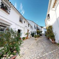 La casa del piano - Beautiful 18th century house with courtyard & pool