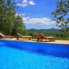 Villa Aurora