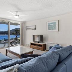 Bella Vista Unit 4 - 19 Shoal Bay Road