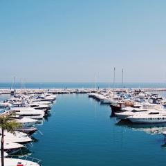 First Line Luxury Penthouse, Puerto Banús, Marbella