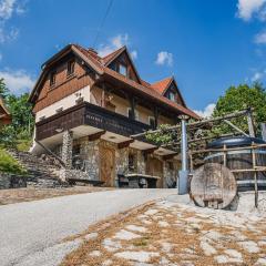 Authentic Countryside Villa with Hot tub