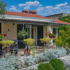 ISSA Holiday Home - 3 Min Walk to Beach