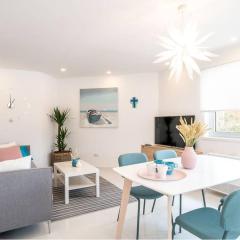 Villa Diana: Bayside View Beauty - a romantic home