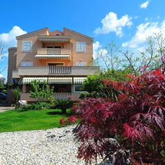 APARTMANI VILLA ELVIRA