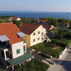 Apartment in Orebic with sea view, balcony, air conditioning, WiFi (4934-4)