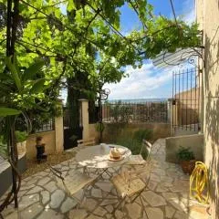 Le Petit Jardin