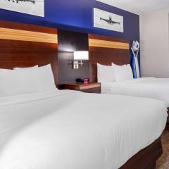 Avion Inn Near LGA Airport, Ascend Hotel Collection