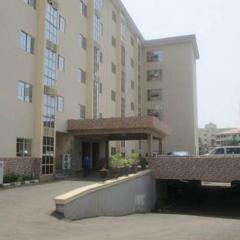 Room in Apartment - Ayalla Hotels Suites-abuja Royal Suite