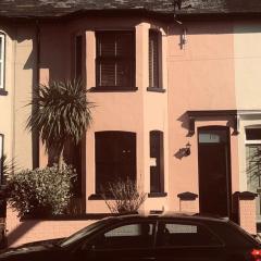 Suffolk pink house, Newmarket town centre