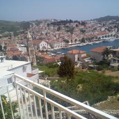 Studio Apartment in Hvar Town with Sea View, Balcony, Air Conditioning, Wi-Fi (3615-3)