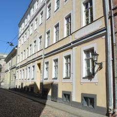 Large Vacation Apartments in the Old Town