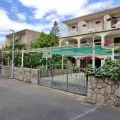 Apartments 1000 Flowers