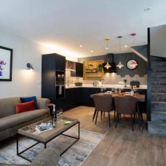 Spacious - Contemporary Home - Central Ambleside - Parking