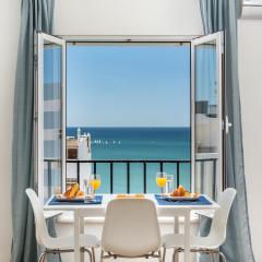 Modern ocean view apt 2 min walk to beach