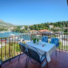 Apartment in Cavtat with sea view, balcony, air conditioning, WiFi (3686-3)