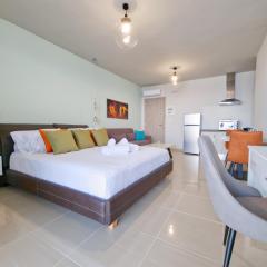 Epipleon Luxury Suites -105- Δωμάτιο 35τμ με βεράντα 35τμ μπροστά στη θάλασσα