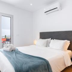 North Breeze - 2 Bedroom Apartment with Rooftop Pool