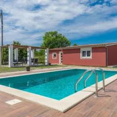 Holiday Home Alma by Interhome