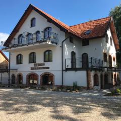 Gościniec Twoje Mazury nad jeziorem Śniardwy tuż obok plaży