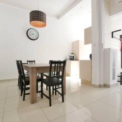 Premium Apartment by Hi5-Vaci str. 3 bedroom (218)