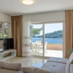 Pine Tree Apartment Zanetic