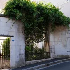 La Lirosane, 3 studios, 3,7km du Zoo, Centre-ville