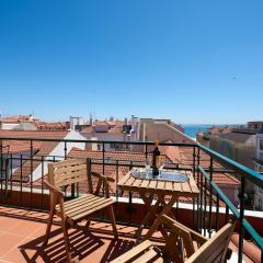 360º Rooftop Lisbon and River View