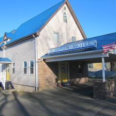 Seawinds Motel & Cottages