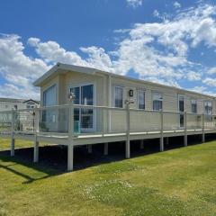 Seton sands holiday park - Premium caravan - 2 bedroom sleeps 4