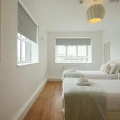 The Eyre Square Townhouse