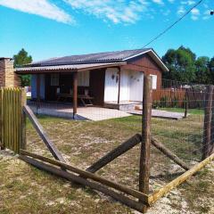 Casa com churrasqueira wi-fi, Tv com Netflix e YouTube