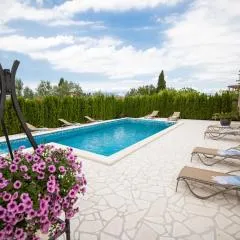 Villa Kontrada