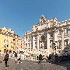 Fontana di Trevi Elegant and Exclusive Apartment