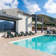 Elegante Villa con Piscina privata a Scopello