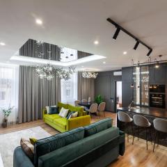 Royal VIP Apartment on Gorodotska 31