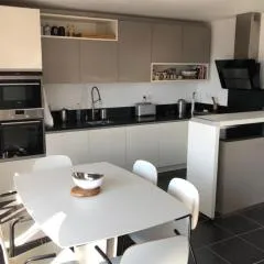 Penthouse flat South-facing terrace - Welkeys