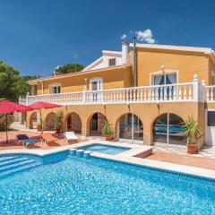 Stunning Home In Torremanzanas With 4 Bedrooms, Wifi And Outdoor Swimming Pool