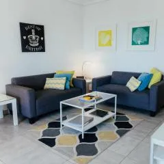 Stunning 2 bedroom apartment with Pool View