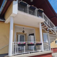 Tavirózsa Apartman