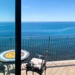 Giardini Beach loft