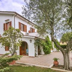 Gorgeous Home In Ardea With House A Panoramic View