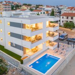 Adna luxury apartment with a pool