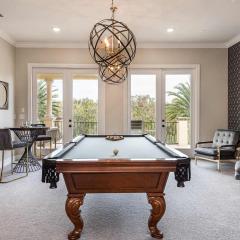 Luxury 5 Bdrm Villa with Elegant Living Space at Reunion