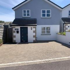 Buckfield Roost 3 bedroom Newlyn, free parking for 2 cars