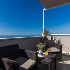 Deluxe apartment Beni Makarska, 4 person SEA VIEW