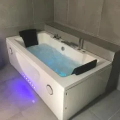 Apartmán 3KK 80 m2 s vířivkou a saunou