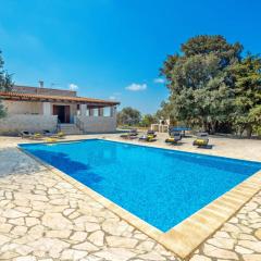 Villa Iolanda by Villa Plus