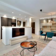 Luxury flat with balcony - city center Cannes